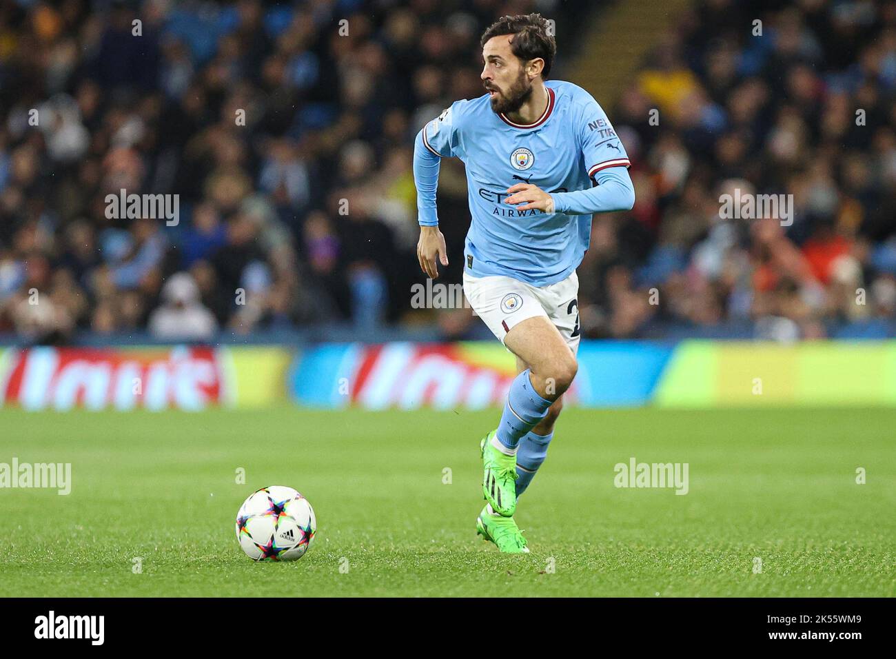 Manchester, UK. 05th Oct, 2022. Bernardo Silva of Manchester Cityduring the UEFA Champions League match between Manchester City and F.C. Copenhagen at the Etihad Stadium, Manchester, England on 5 October 2022. Photo by Ben Wright. Editorial use only, license required for commercial use. No use in betting, games or a single club/league/player publications. Credit: UK Sports Pics Ltd/Alamy Live News Stock Photo