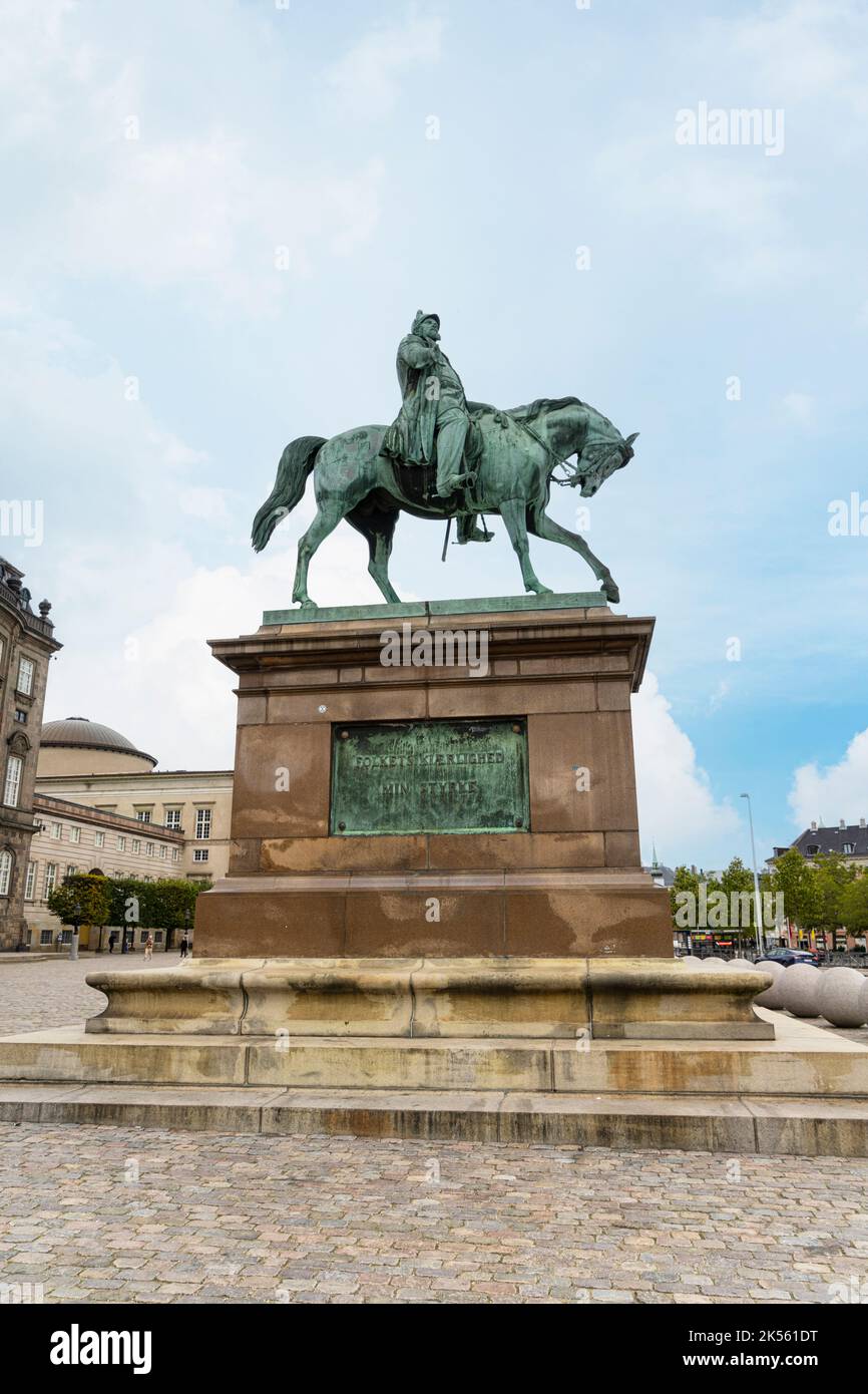 Copenhagen, Denmark. October 2022. the equestrian statue of Frederick VII in front of Christiansborg Palace in the city center Stock Photo