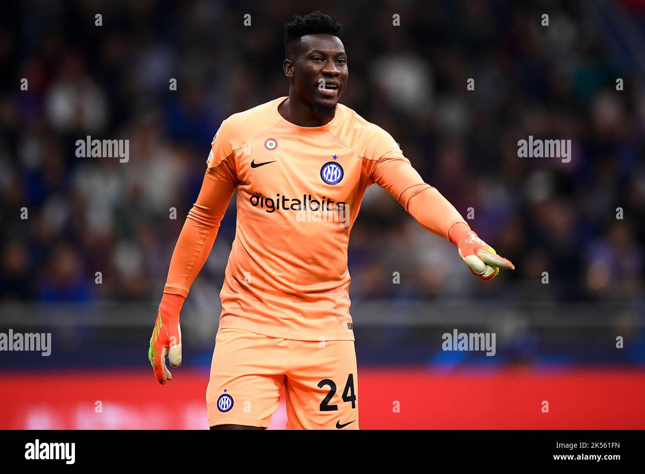 Milan, Italy. 04 October 2022. Andre Onana of FC Internazionale gestures during the UEFA Champions League football match between FC Internazionale and FC Barcelona. Credit: Nicolò Campo/Alamy Live News Stock Photo