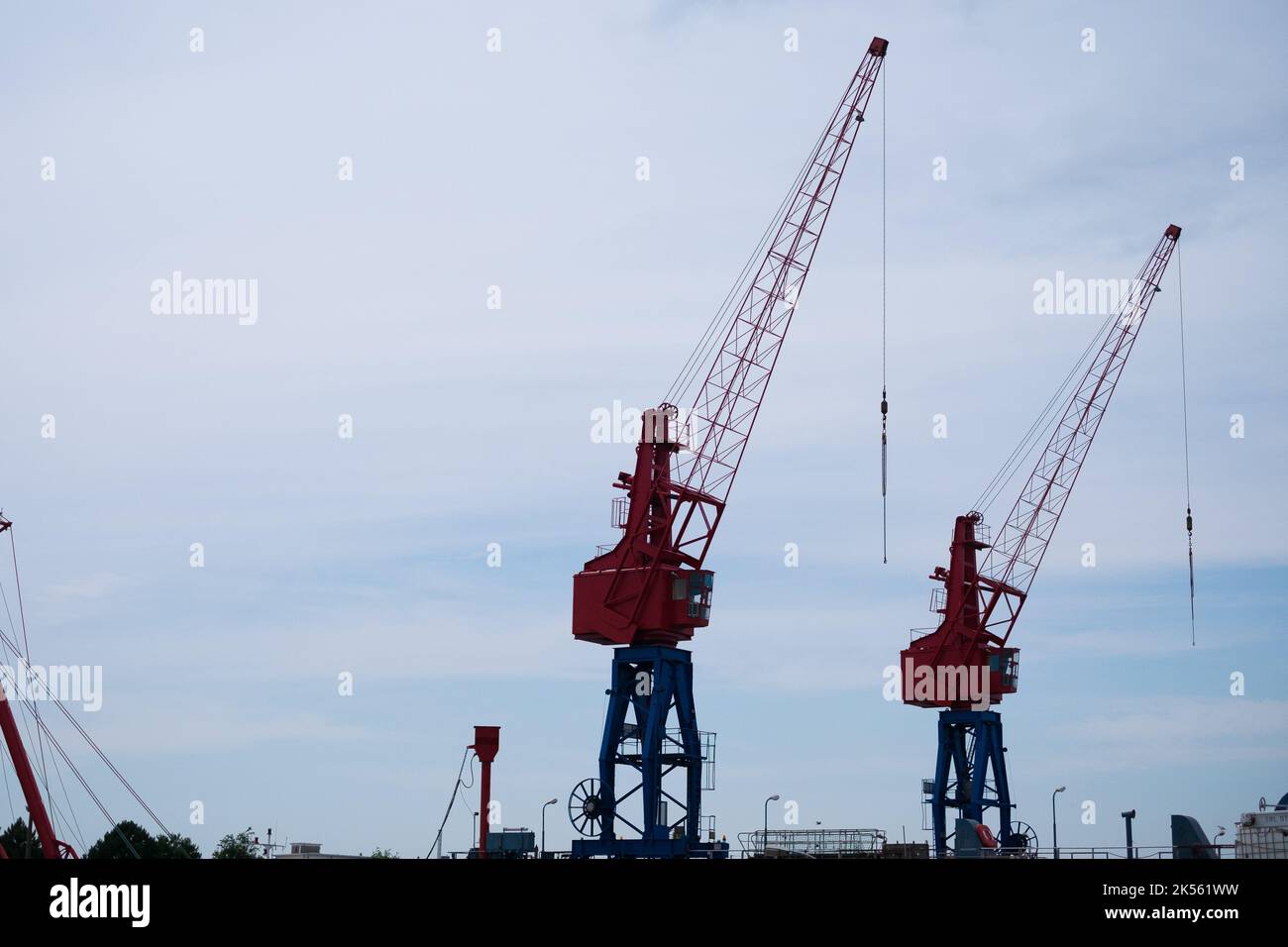 Container gantry cranes for the port of Hamburg Stock Photo Alamy