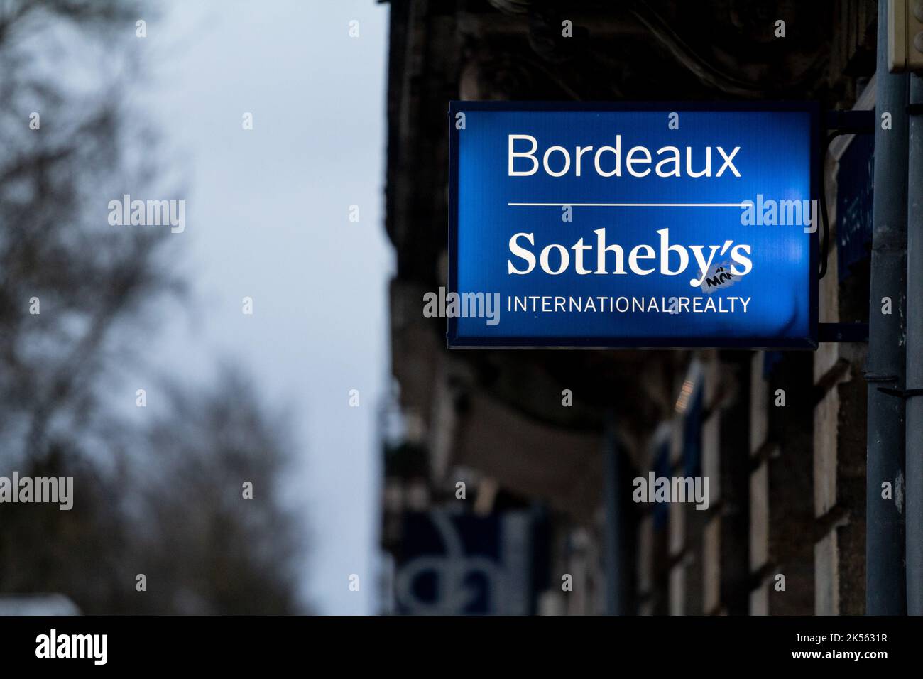 Sothebys Bordeaux Hi res Stock Photography And Images Alamy Sothebys bordeaux hi res stock photography and images alamy