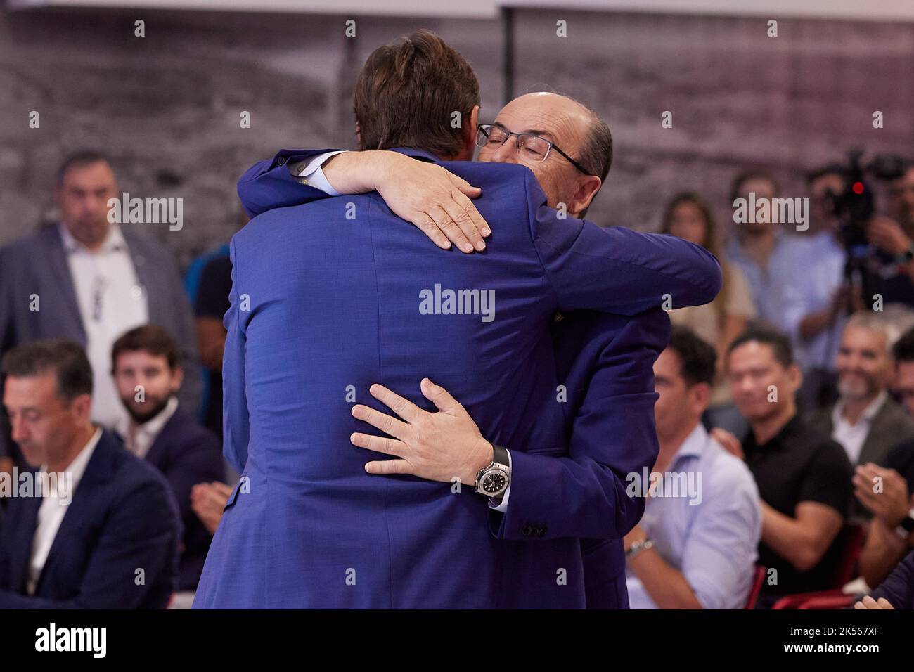 Seville, Spain. 06th Oct, 2022. Football coach Julen Lopetegui leaves Sevilla FC after 170 games and three and a half years at ceremony at the Ramon Sanchez Pizjuun stadium in Seville. Here Lopetegui is seen with president Jose Castro of Sevilla FC during the farewell. (Photo Credit: Gonzales Photo/Alamy Live News Stock Photo