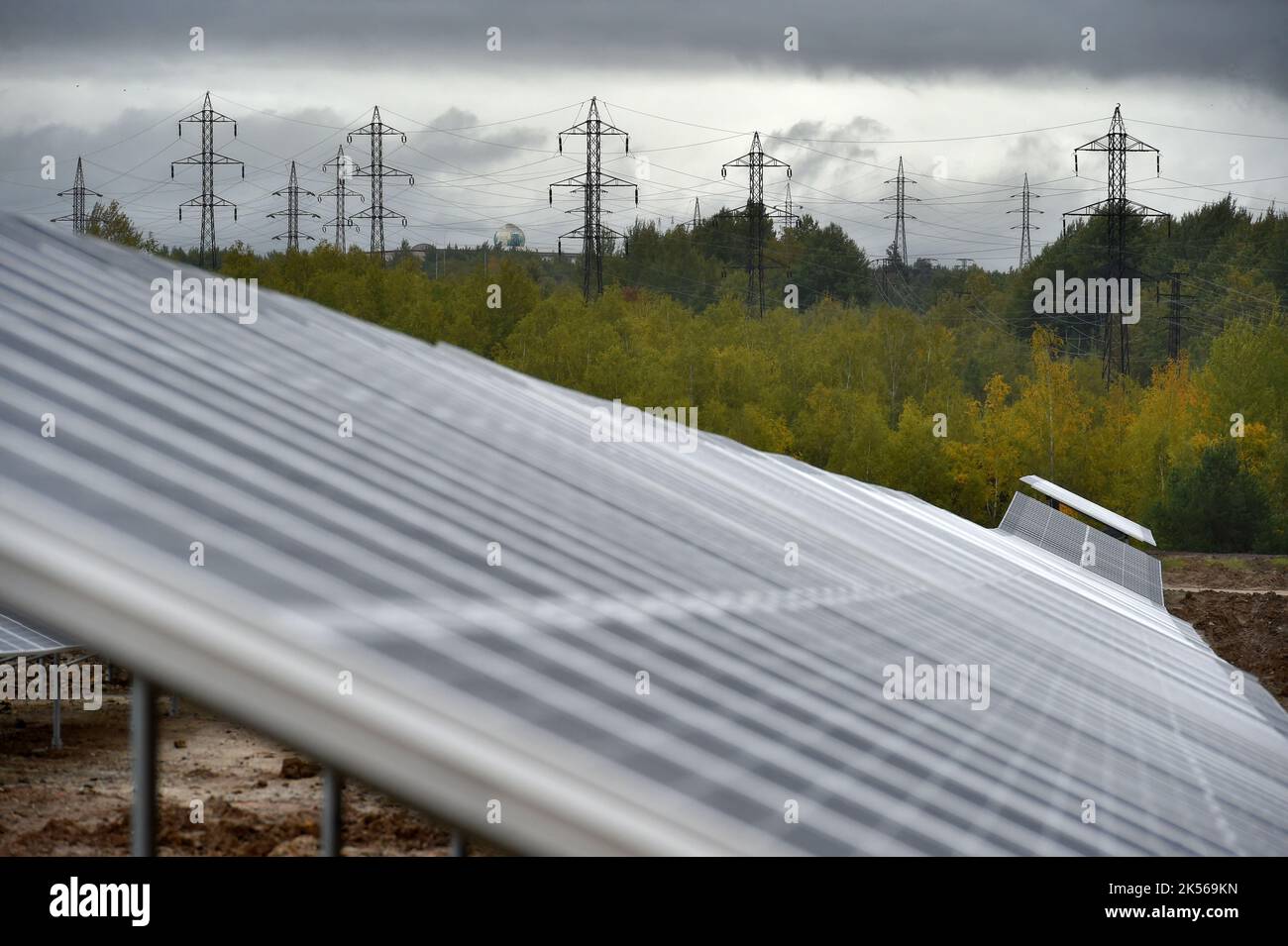 Lomnice, Czech Republic. 06th Oct, 2022. Launch of SUAS GROUP´s first photovoltaic park in Lipnice near Sokolov, Czech Republic, October 6, 2022. Credit: Slavomir Kubes/CTK Photo/Alamy Live News Stock Photo
