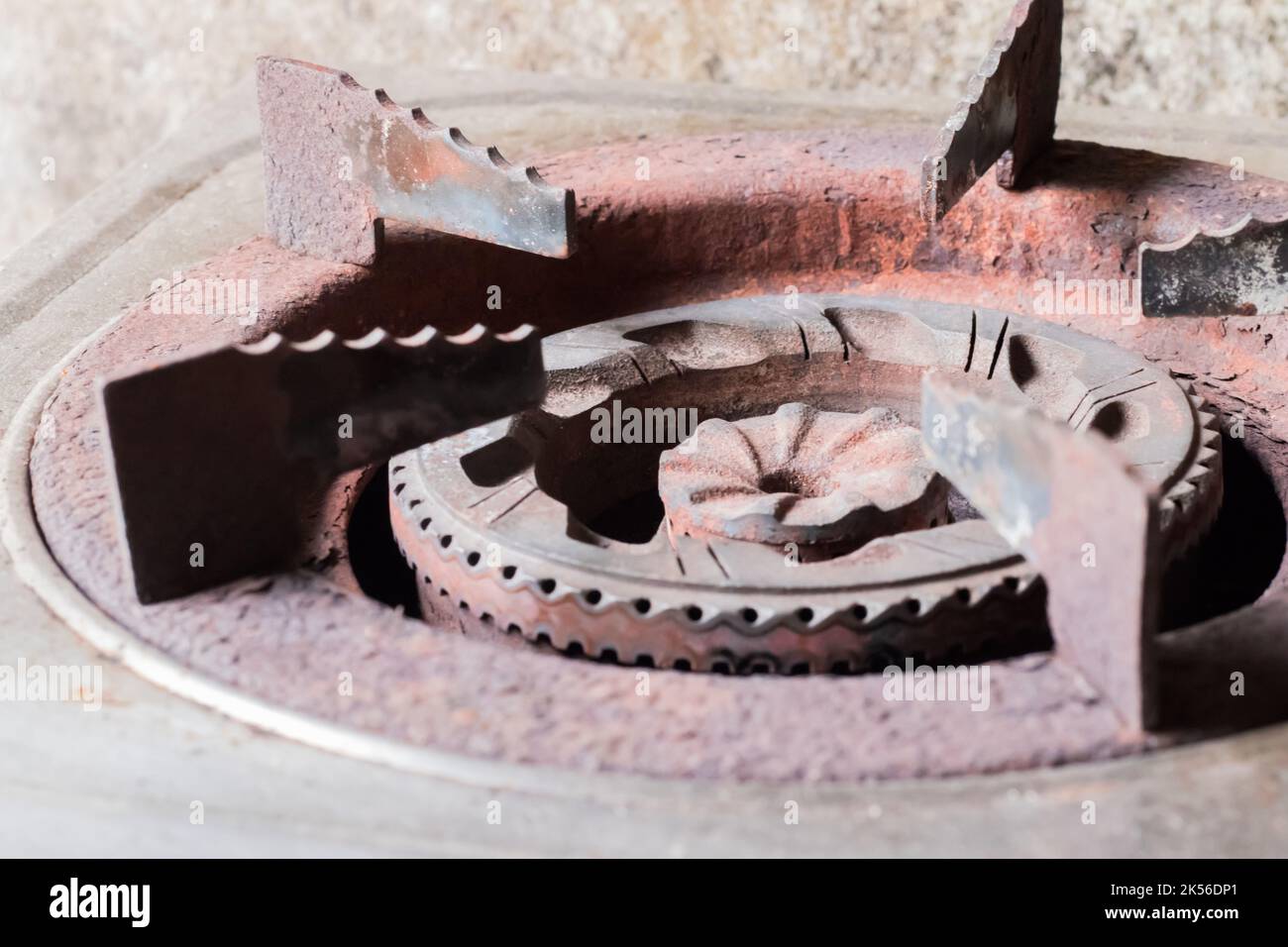 Old gas stove hi-res stock photography and images - Alamy