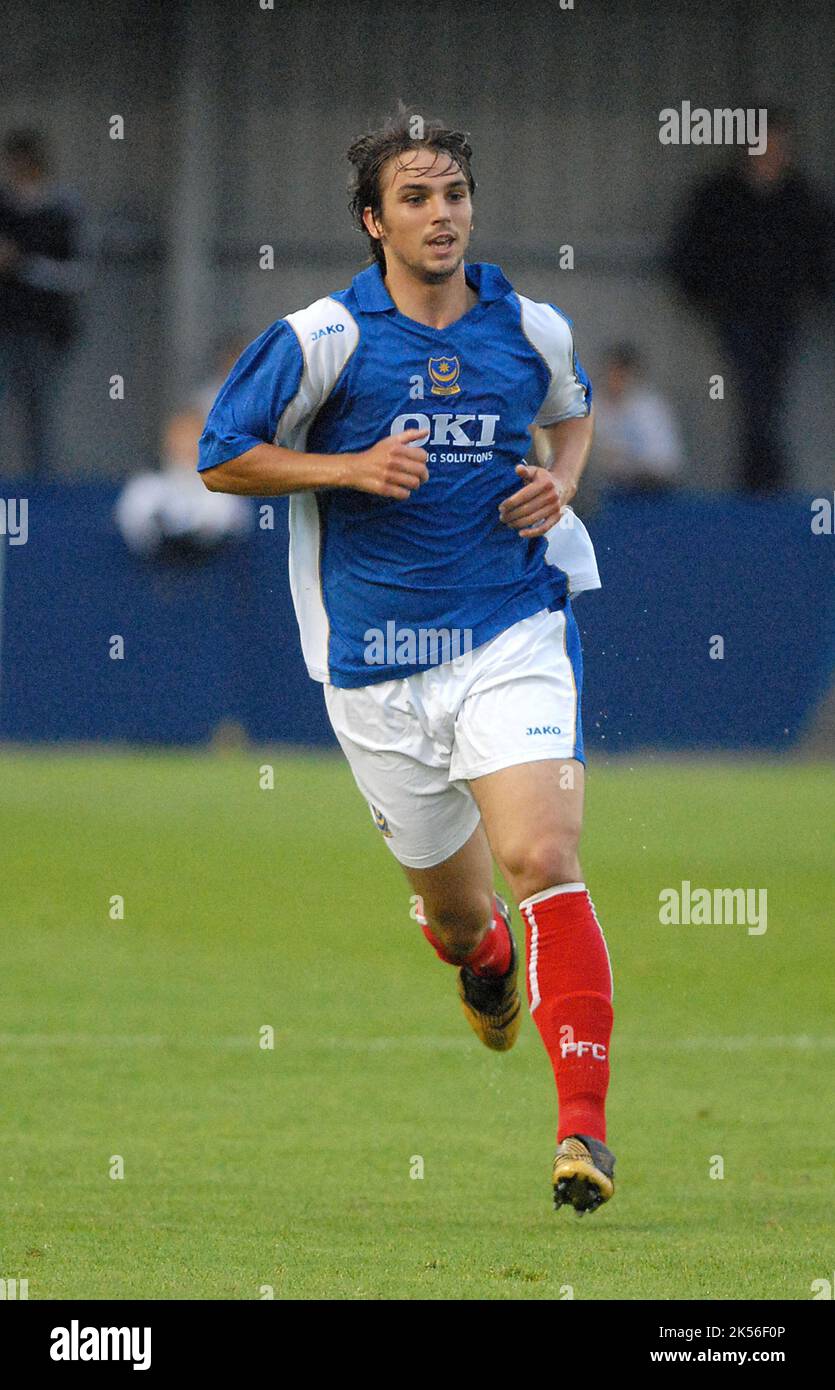Portsmouth FC Niko Kranjcar PIC MIKE WALKER, 2006 Stock Photo