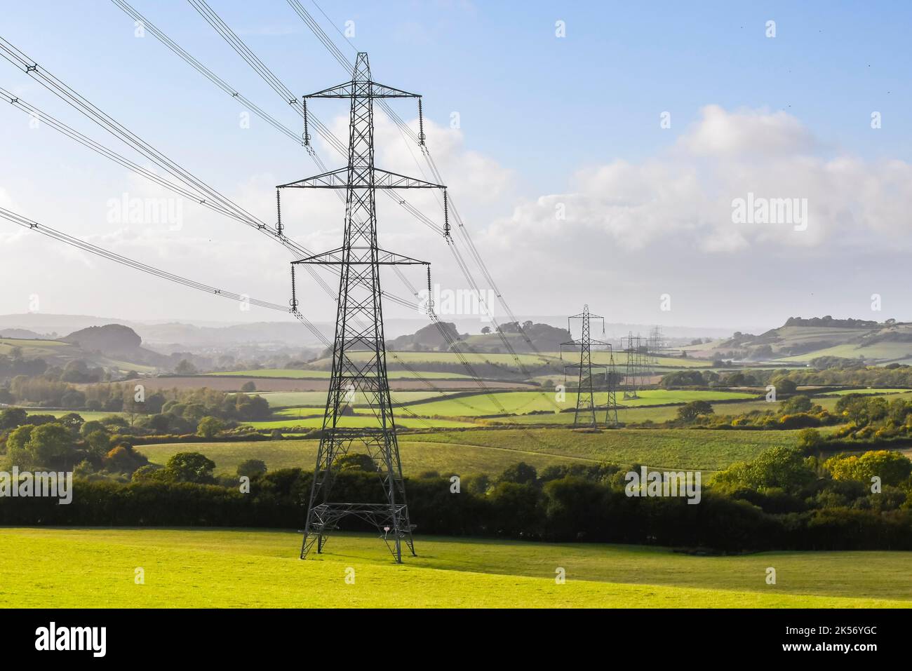 Askerswell, Dorset, UK.  6th October 2022. General view of the National Grid electricity power lines and pylons at Askerswell in Dorset during the energy and cost of living crisis. Picture Credit: Graham Hunt/Alamy Live News Stock Photo