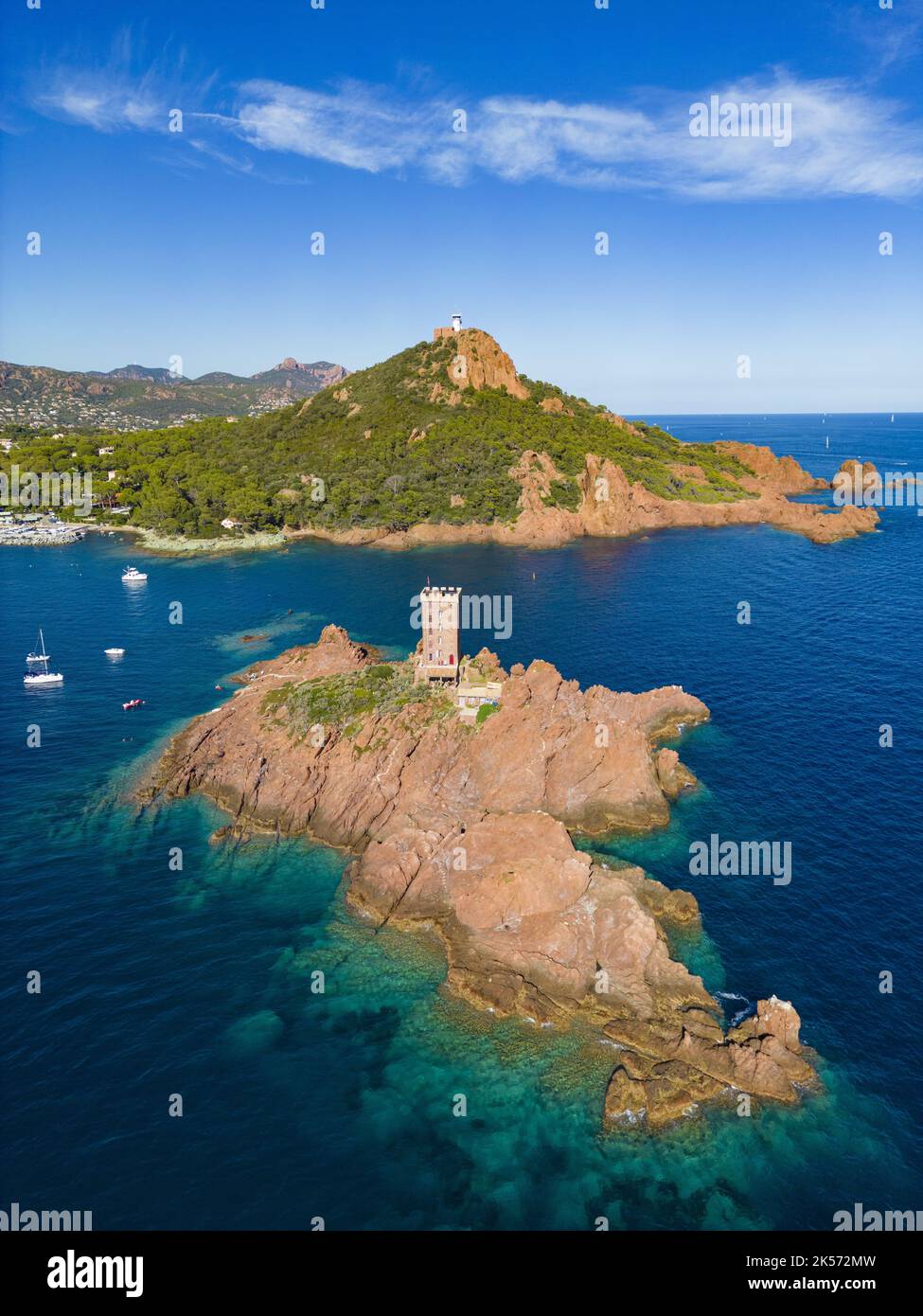 france-var-corniche-de-l-esterel-or-corniche-d-or-saint-raphael-ile