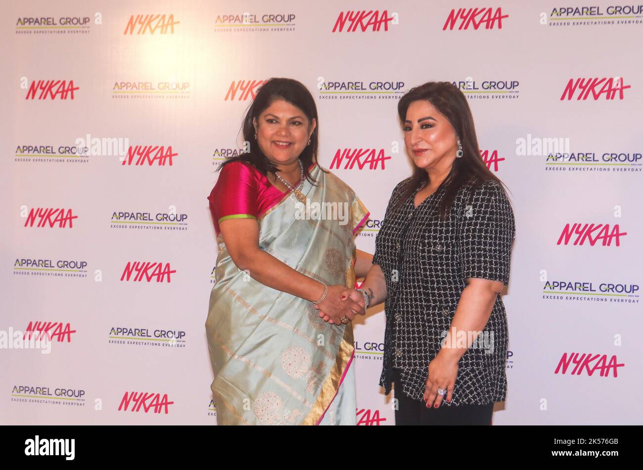 Mumbai, Maharashtra, India. 6th Oct, 2022. Falguni Nayar, founder and CEO of the beauty and lifestyle retail company Nykaa and Sima Ganwani Ved, Founder and Chairwoman of fashion and lifestyle retail conglomerate, Apparel Group pose for a picture during a press conference to announce strategic alliance, in Mumbai, India, 06 October, 2022. (Credit Image: © Niharika Kulkarni/ZUMA Press Wire) Stock Photo