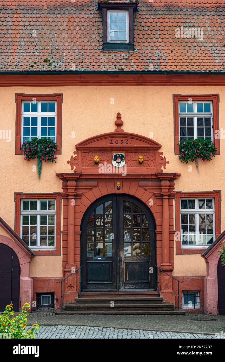 The department store and grain store on the Gengenbach market square in the historic old town dates back to 1689, Kinzig Valley, Ortenau. Baden Wuertt Stock Photo