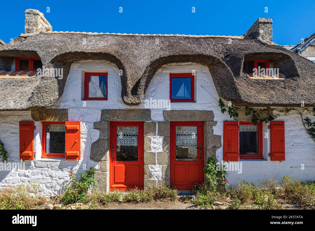 France, Morbihan, Plouhinec, Vieux Passage, traditional house on the ...
