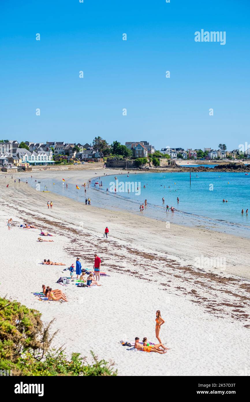 concarneau-sables-blancs-hi-res-stock-photography-and-images-alamy
