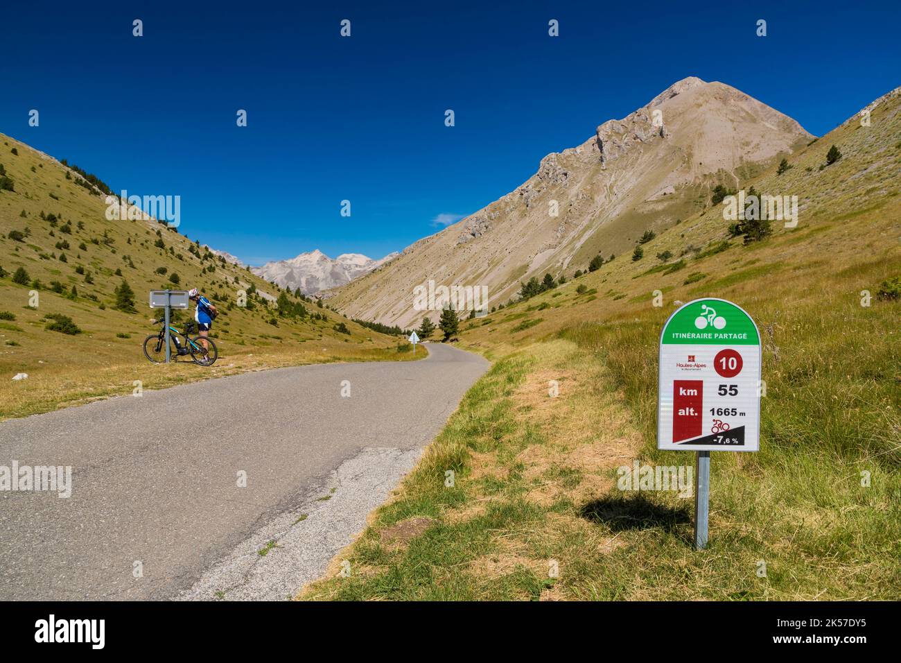 France, Hautes Alpes, Devoluy massif, Le Noyer, Noyer pass Stock Photo