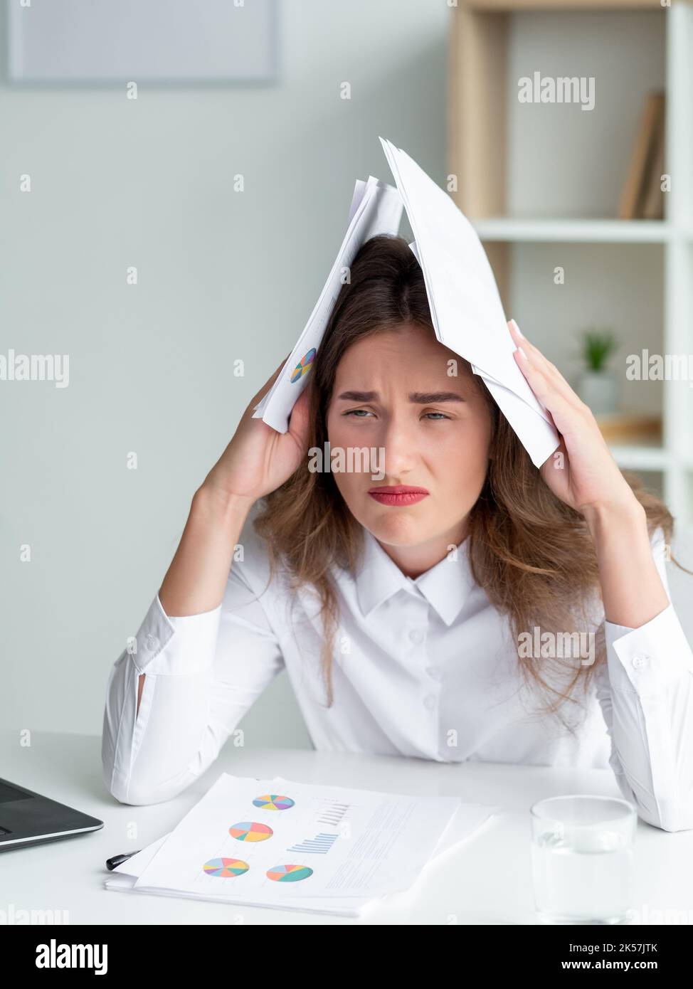 Depressed desperate hi-res stock photography and images - Alamy