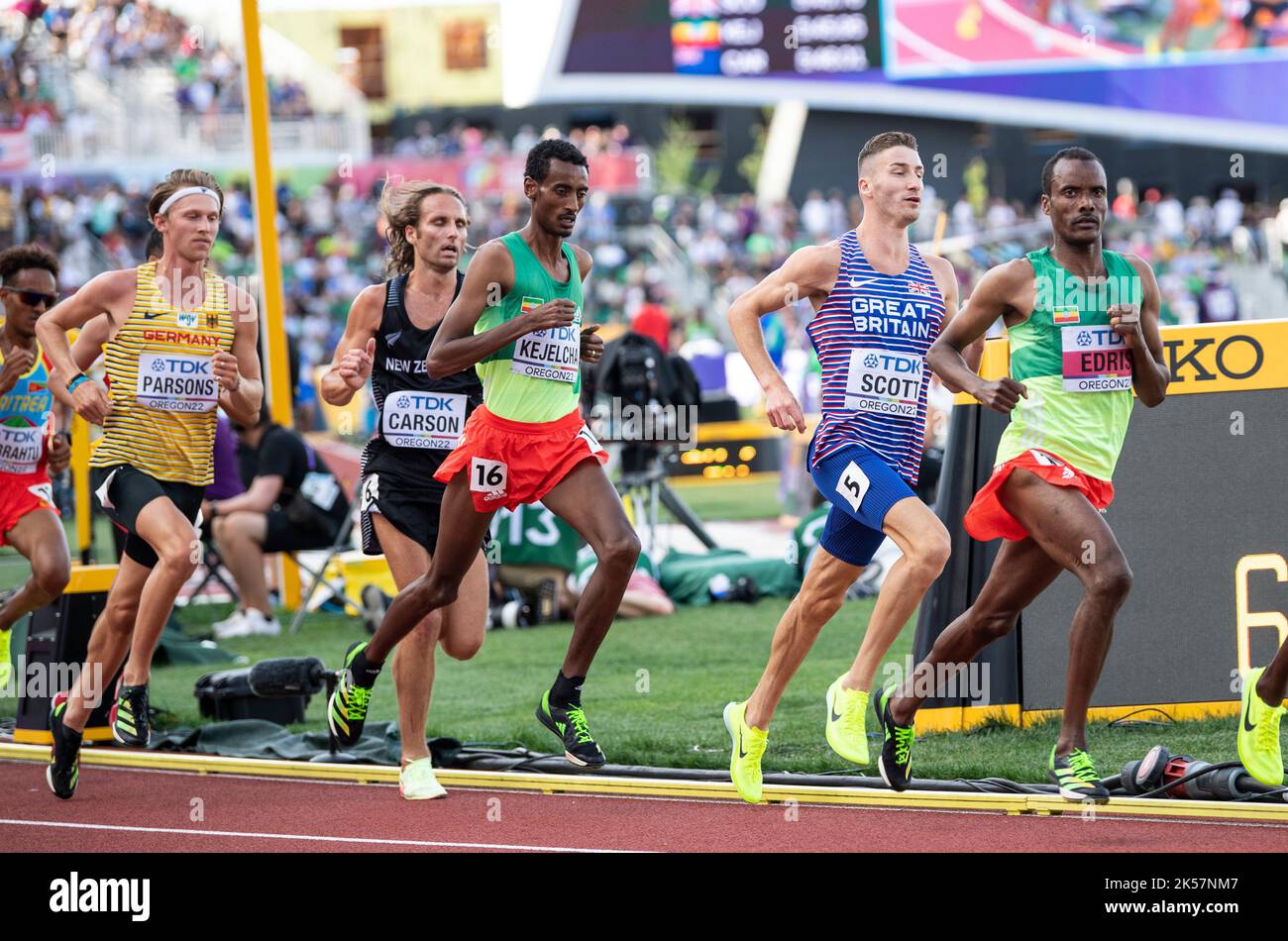 Marc Scott of GB&NI competing in the men’s 5000m heats at the World Athletics Championships, Hayward Field, Eugene, Oregon USA on the 21st July 2022. Stock Photo
