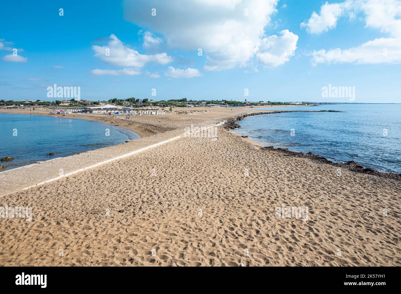 Statue di spiaggia hi-res stock photography and images - Alamy