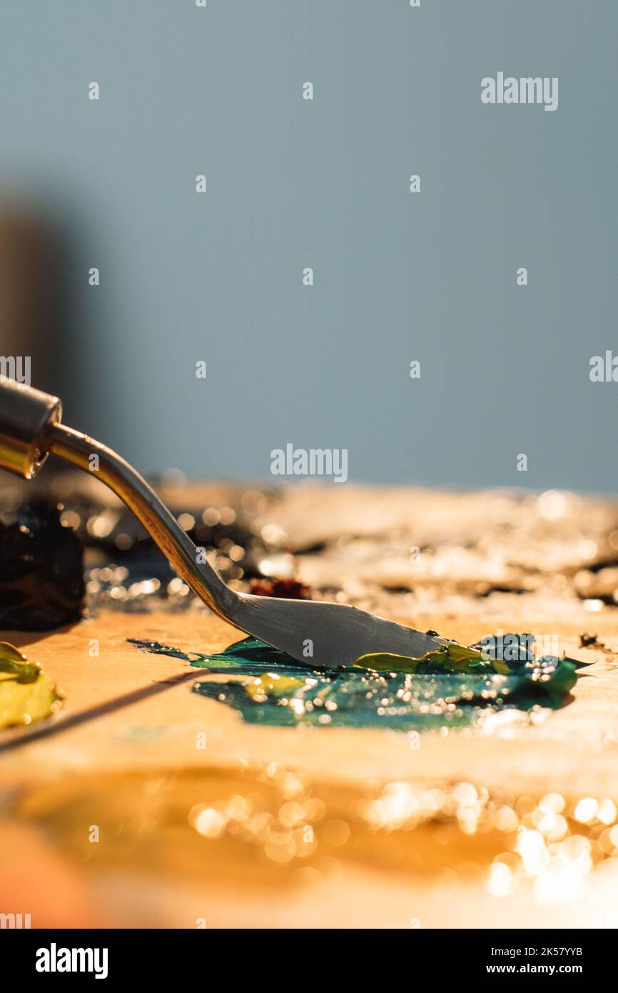 visual art painting class knife blending oil paint Stock Photo Alamy