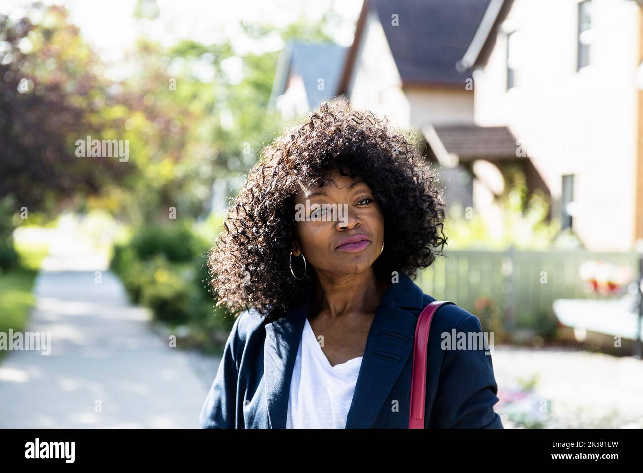 Mature black woman portrait hi-res stock photography and images - Alamy