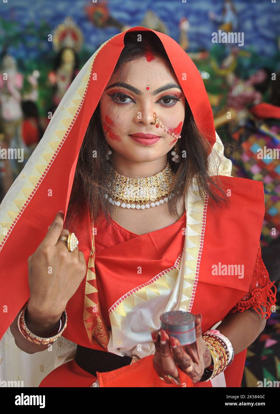 Dhaka, Bangladesh. 6th October 2022. Bijaya Dashami has been celebrated with joy in Dhaka's Hazaribagh Sweeper Colony. Stock Photo