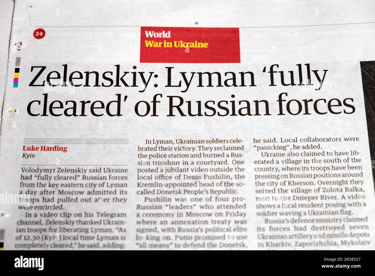 Volodymyr 'Zelenskiy: Lyman 'fully cleared' of Russian forces' Guardian newspaper headline Russia Ukraine War article London UK 2022 Stock Photo