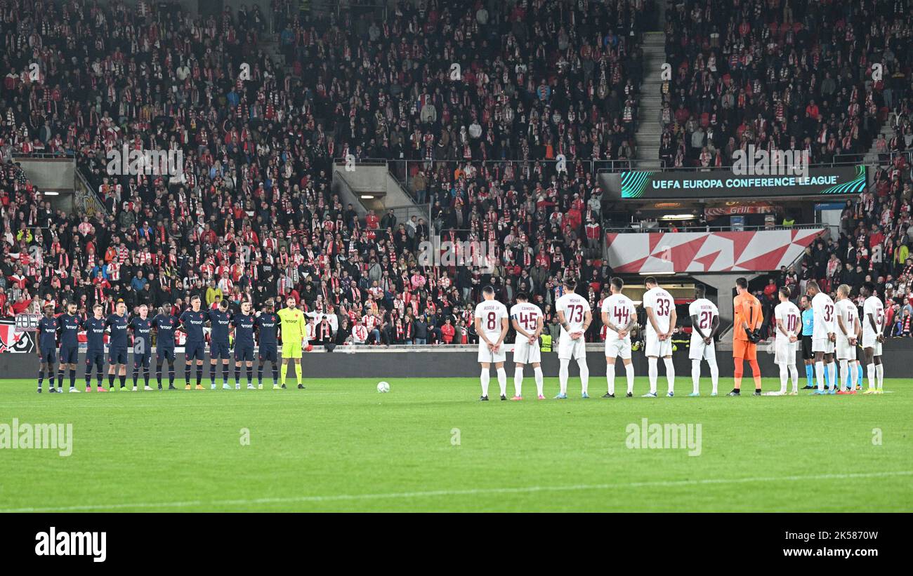 Sk slavia praha vs cfr 1907 kluz hi-res stock photography and