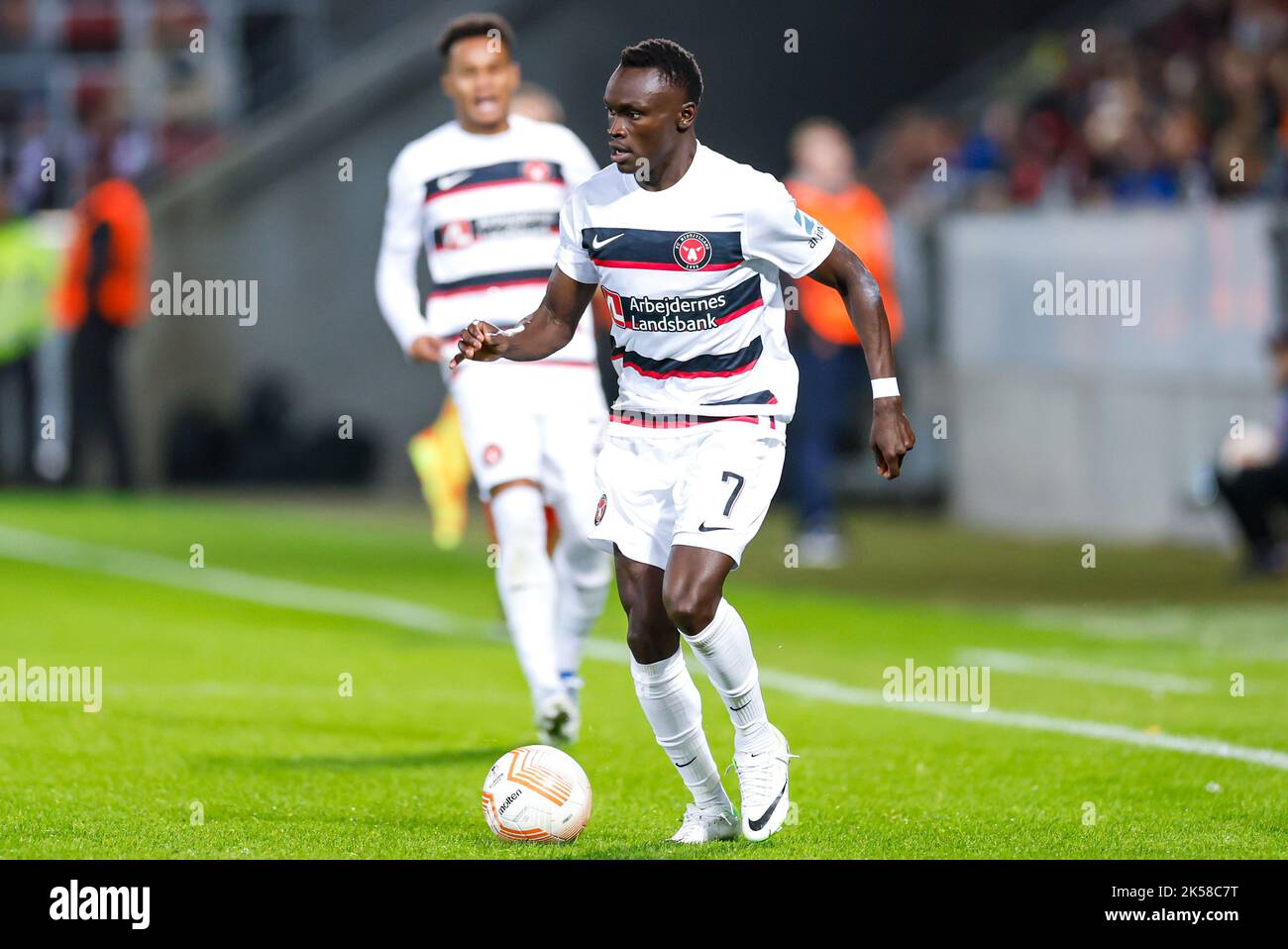 HERNING, DENMARK - OCTOBER 6: Pione Sisto of FC Midtjylland during the Group F - UEFA Europa League match between FC Midtjylland and Feyenoord at Messecenter Herning Arena on October 6, 2022 in Herning, Denmark (Photo by Anders Kjaerbye/Orange Pictures) Stock Photo