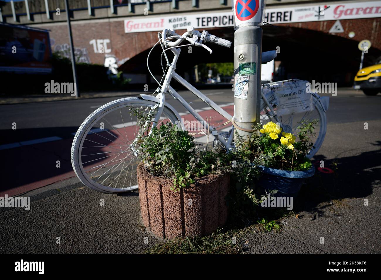 Cologne, Germany October 06, 2022: Ghost Bike roadside memorial in cologne ehrenfeld Stock Photo
