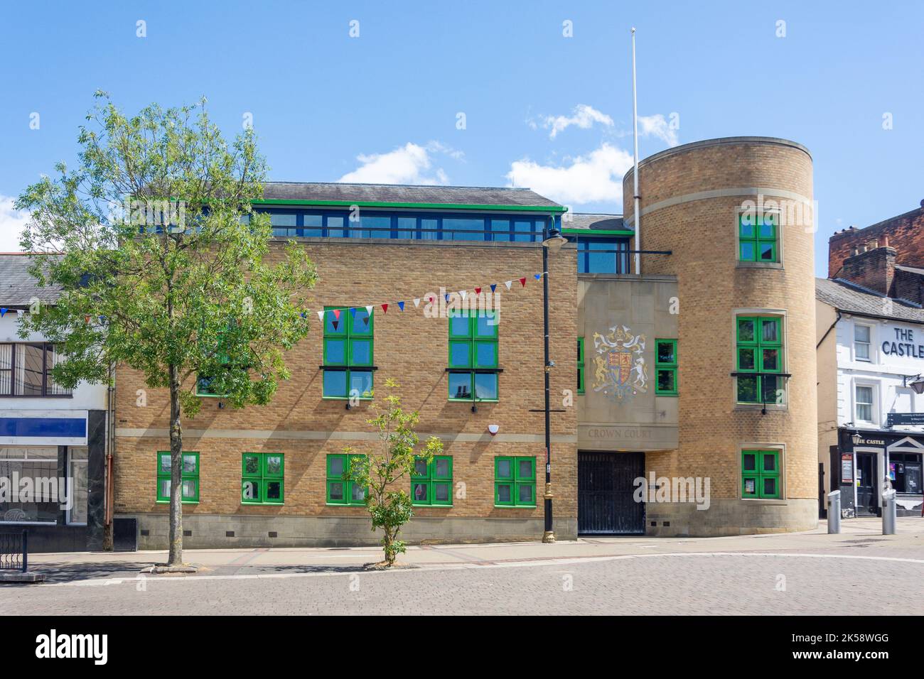 Luton Crown Court, The Heights, George Street, Luton, Bedfordshire, England, United Kingdom Stock Photo