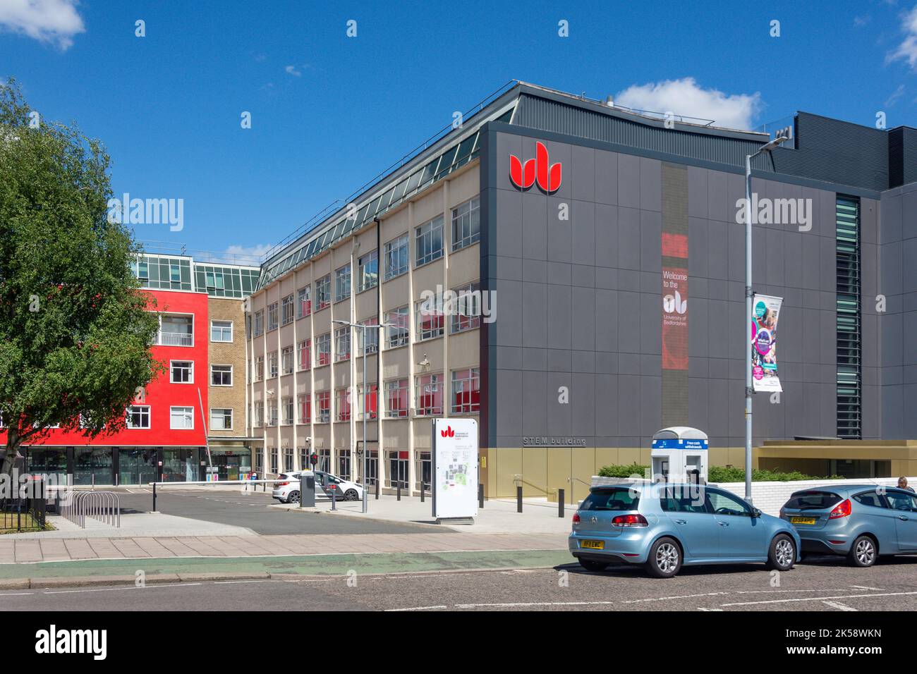 University of Bedfordshire, University Square, Luton, Bedfordshire