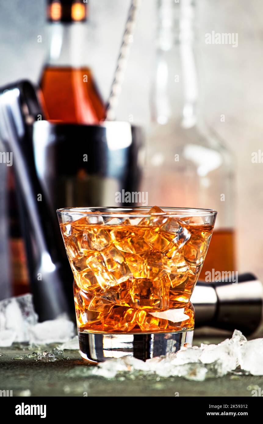 Cocktail Parrain Avec Whiskey Scotch Amaretto Liqueur Amaretto