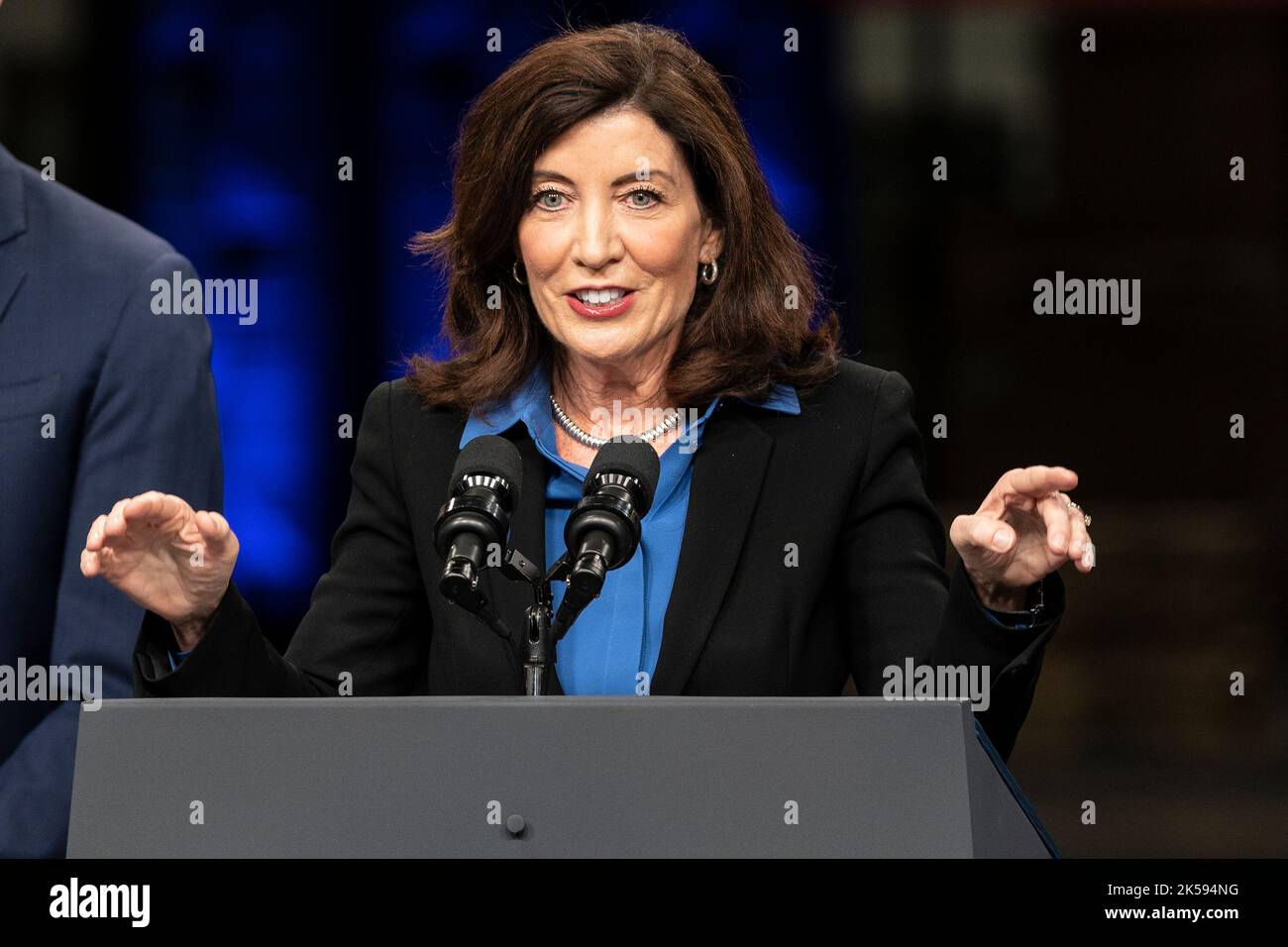 New York, US, 06/10/2022, Governor Kathy Hochul speaks before President