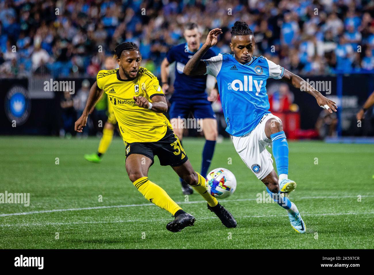 Charlotte, NC, USA. 5th Oct, 2022. Columbus Crew defender Steven Moreira (31) defends Charlotte FC forward Yordi Reyna (26) during the second half of the Major League Soccer match up at Bank of America Stadium in Charlotte, NC. (Scott KinserCal Sport Media). Credit: csm/Alamy Live News Stock Photo