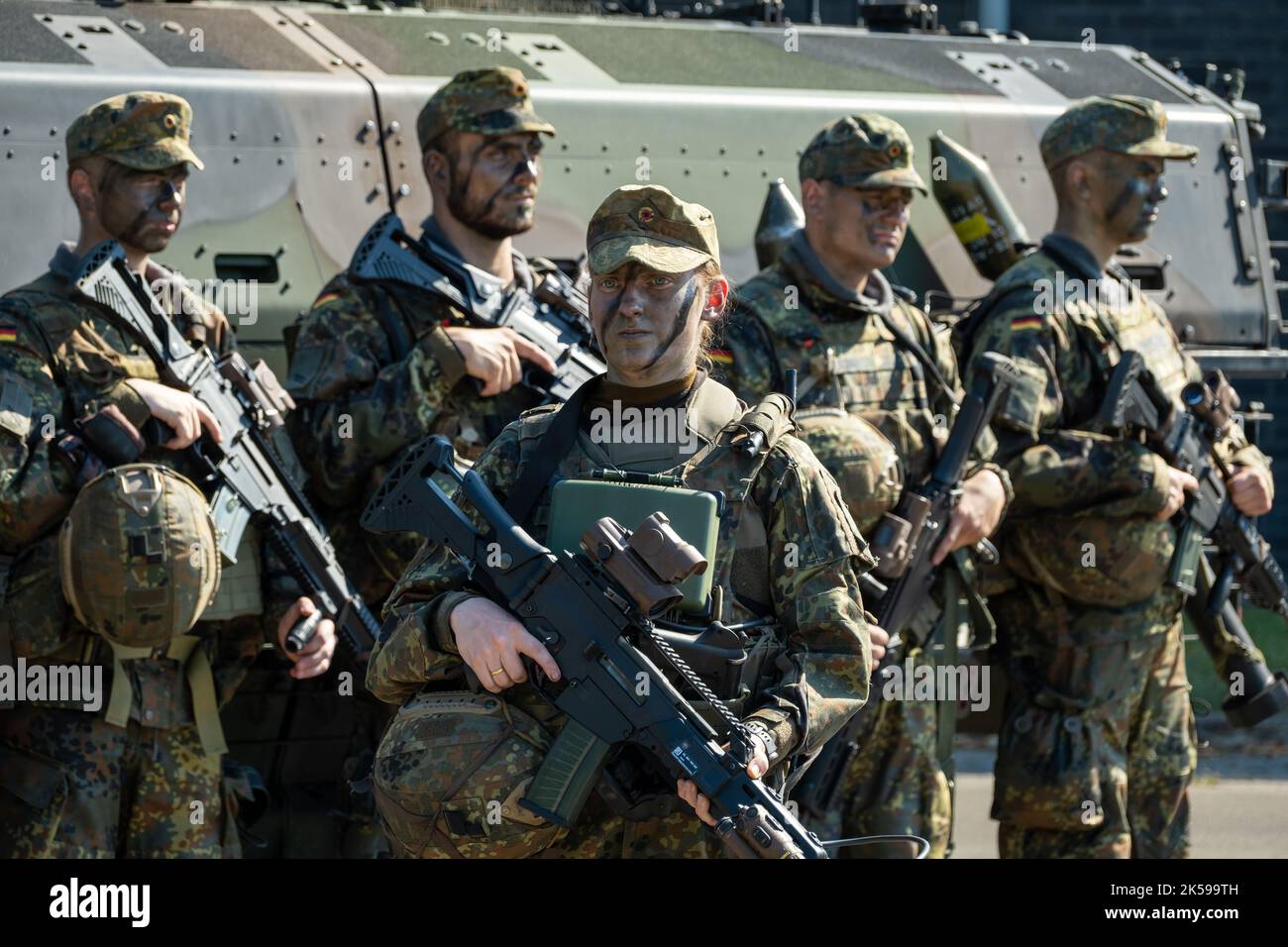 24.08.2022, Germany, Lower Saxony, Munster - Press event of the Panzerlehrbrigade 9 NIEDERSACHSEN of the Bundeswehr (Panzertruppenschule Munster), in Stock Photo