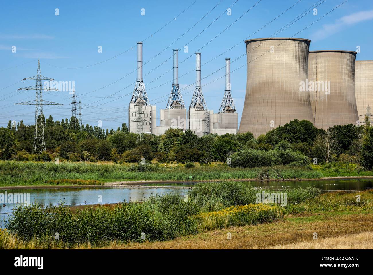 03.08.2022, Germany, North Rhine-Westphalia, Werne - Natural gas power plant, steam power plant, RWE Generation SE Gersteinwerk power plant. Combined Stock Photo