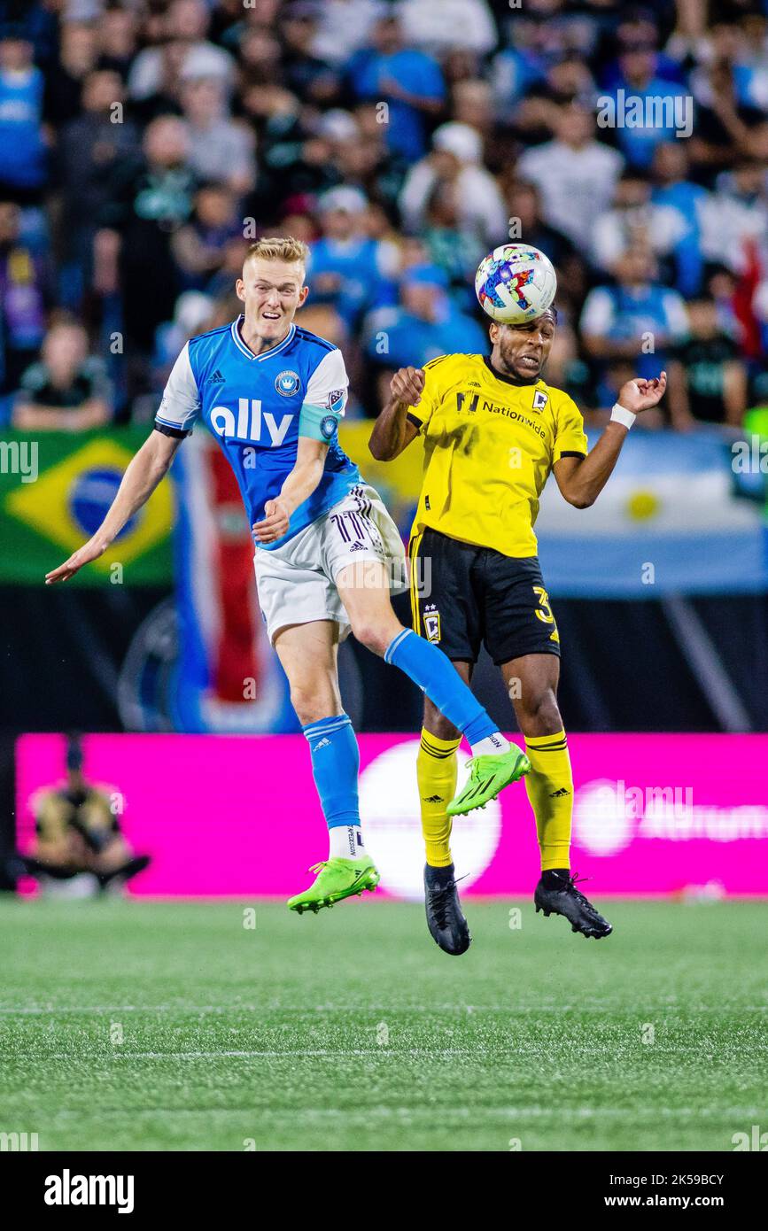 Charlotte, NC, USA. 5th Oct, 2022. Charlotte FC forward Karol ?widerski (11) and Columbus Crew defender Steven Moreira (31) both got for the ball during the second half of the Major League Soccer match up at Bank of America Stadium in Charlotte, NC. (Scott KinserCal Sport Media). Credit: csm/Alamy Live News Stock Photo