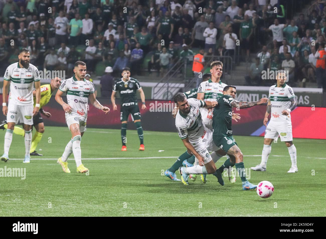 SÃO PAULO, SP - 06.10.2022: PALMEIRAS X CORITIBA - Match between ...