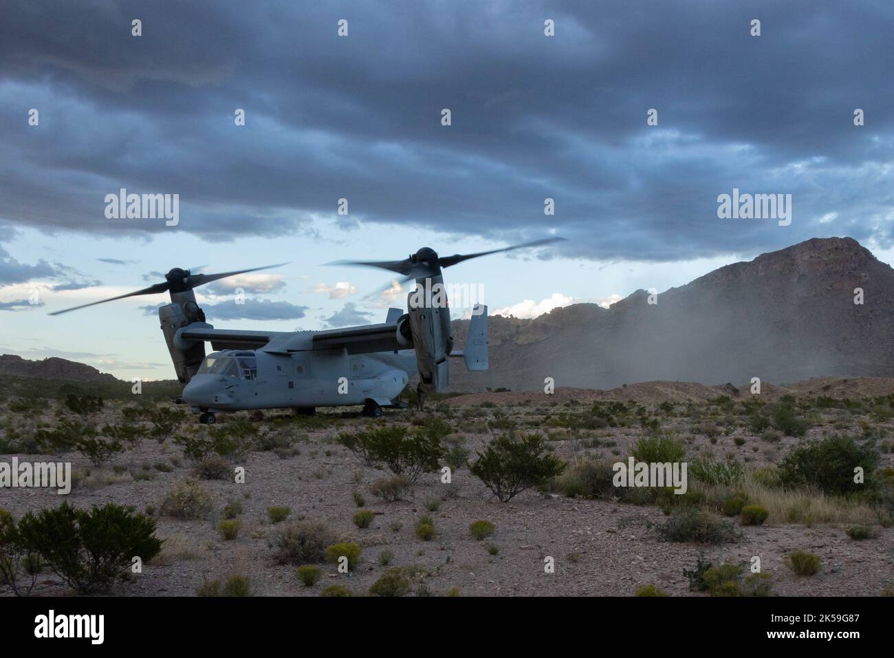 A U.S. Marine Corps MV-22B Osprey assigned to Marine Aviation Weapons and Tactics Squadron One (MAWTS-1) lands during Weapons and Tactics Instructor (WTI) course 1-23 near Playas, New Mexico, Sept. 30, 2022. WTI is a seven-week training event hosted by MAWTS-1, providing standardized advanced tactical training and certification of unit instructor qualifications to support Marine aviation training and readiness, and assists in developing and employing aviation weapons and tactics. (U.S. Marine Corps photo by Lance Cpl. Anakin Smith) Stock Photo