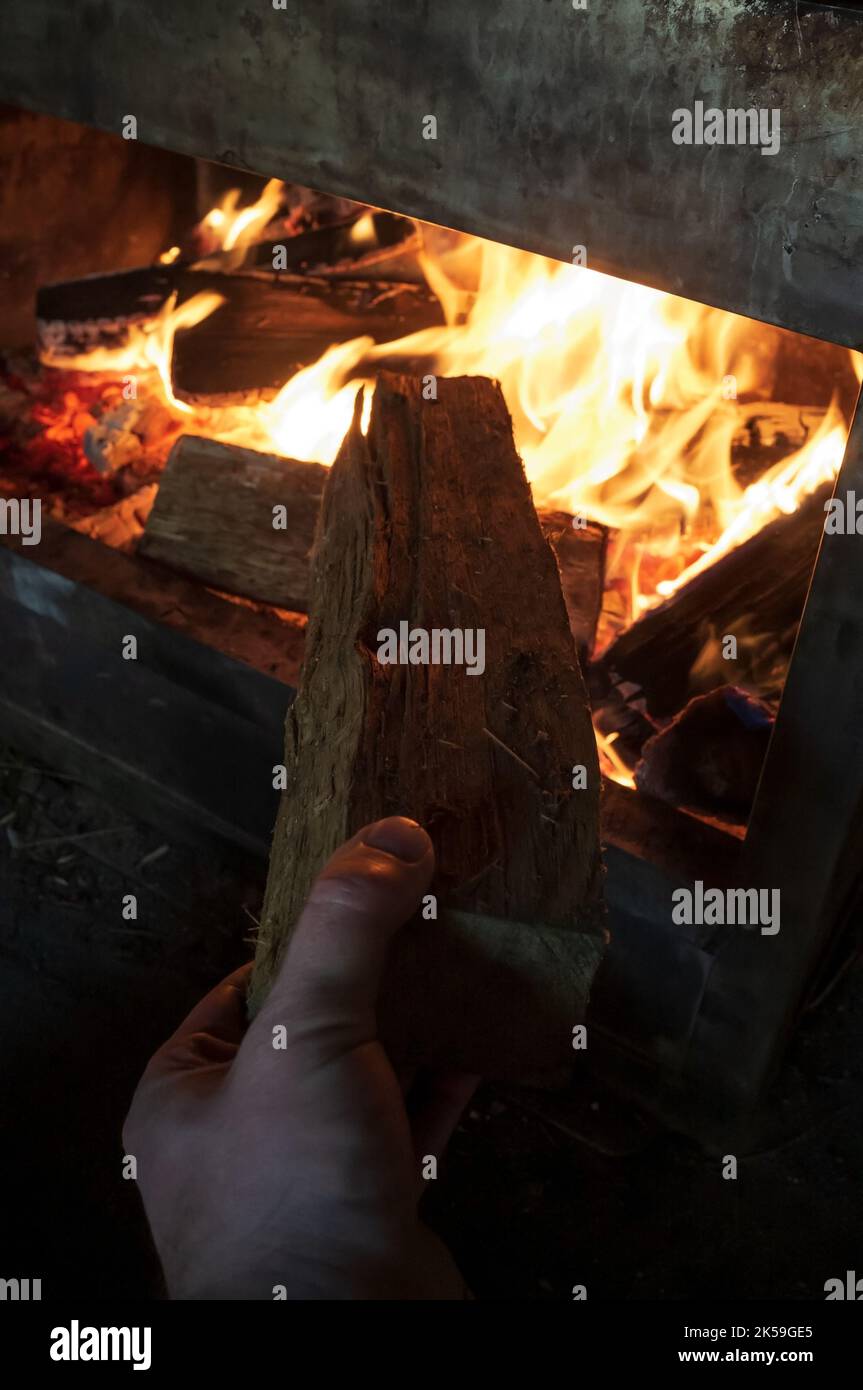 Adult burn hand hot stove hires stock photography and images Alamy