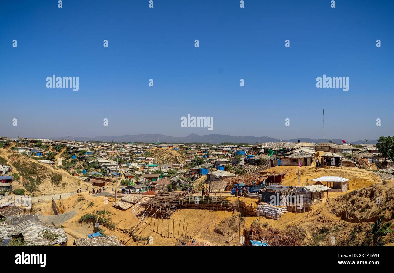 Balukhali mountain is full of Rohingya refugee camps situated in Ukhia, Cox's Bazar, Bangladesh. Stock Photo