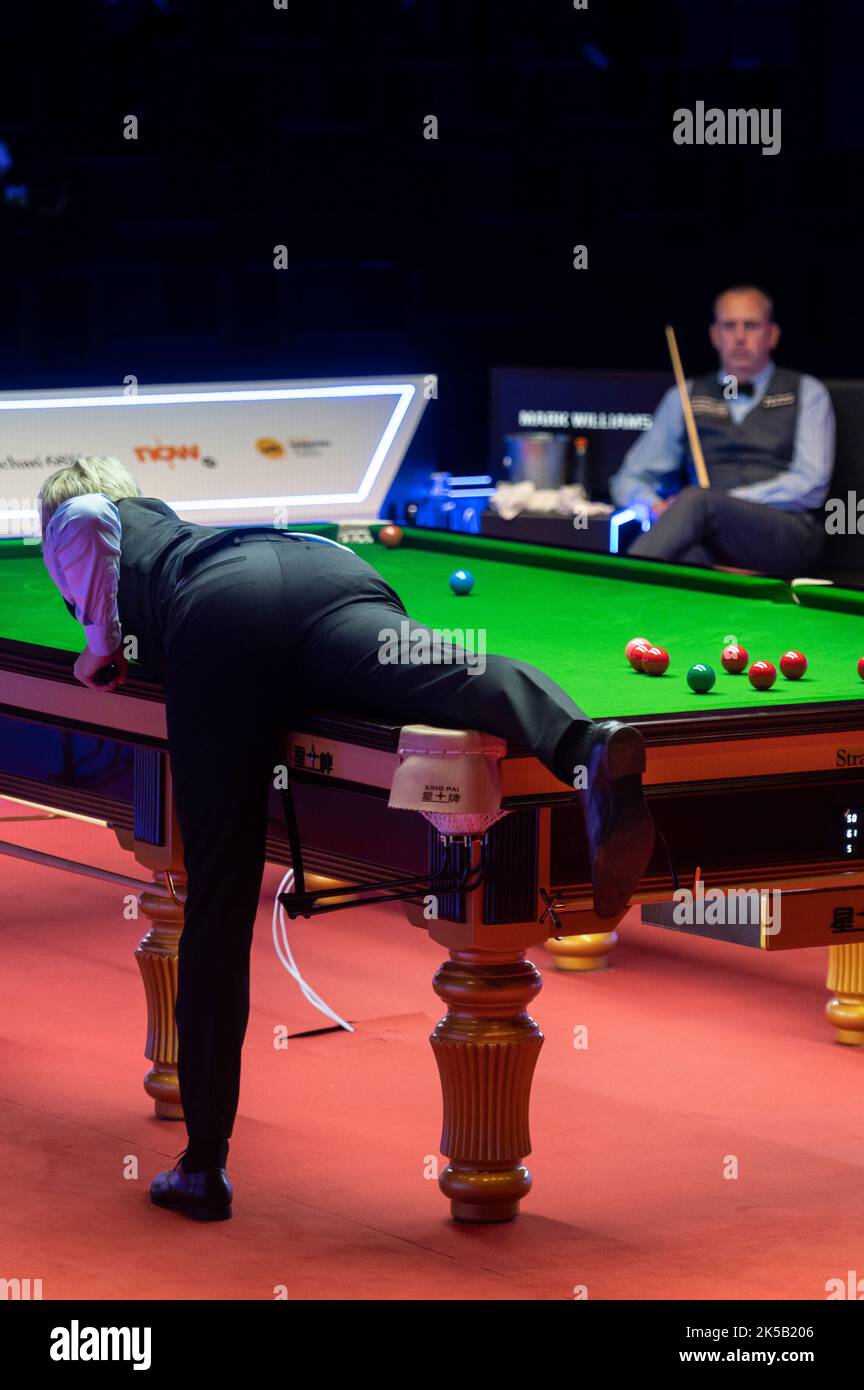Welsh snooker hi-res stock photography and images - Page 2