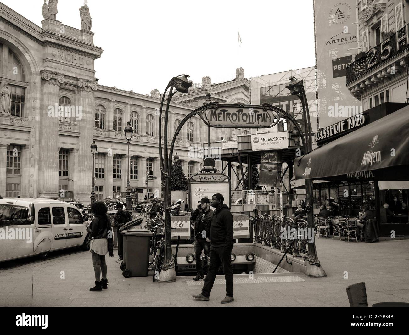 Gare du nord paris street hi-res stock photography and images