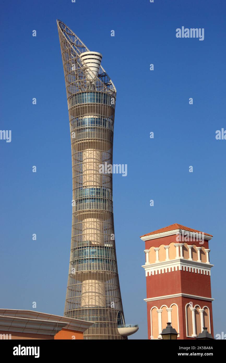 Aspire-Tower, Stadtteil Al Aziziyah, Doha, Qatar, Katar Stock Photo - Alamy