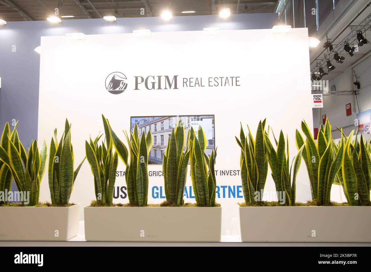 Pgim immobilien hires stock photography and images Alamy