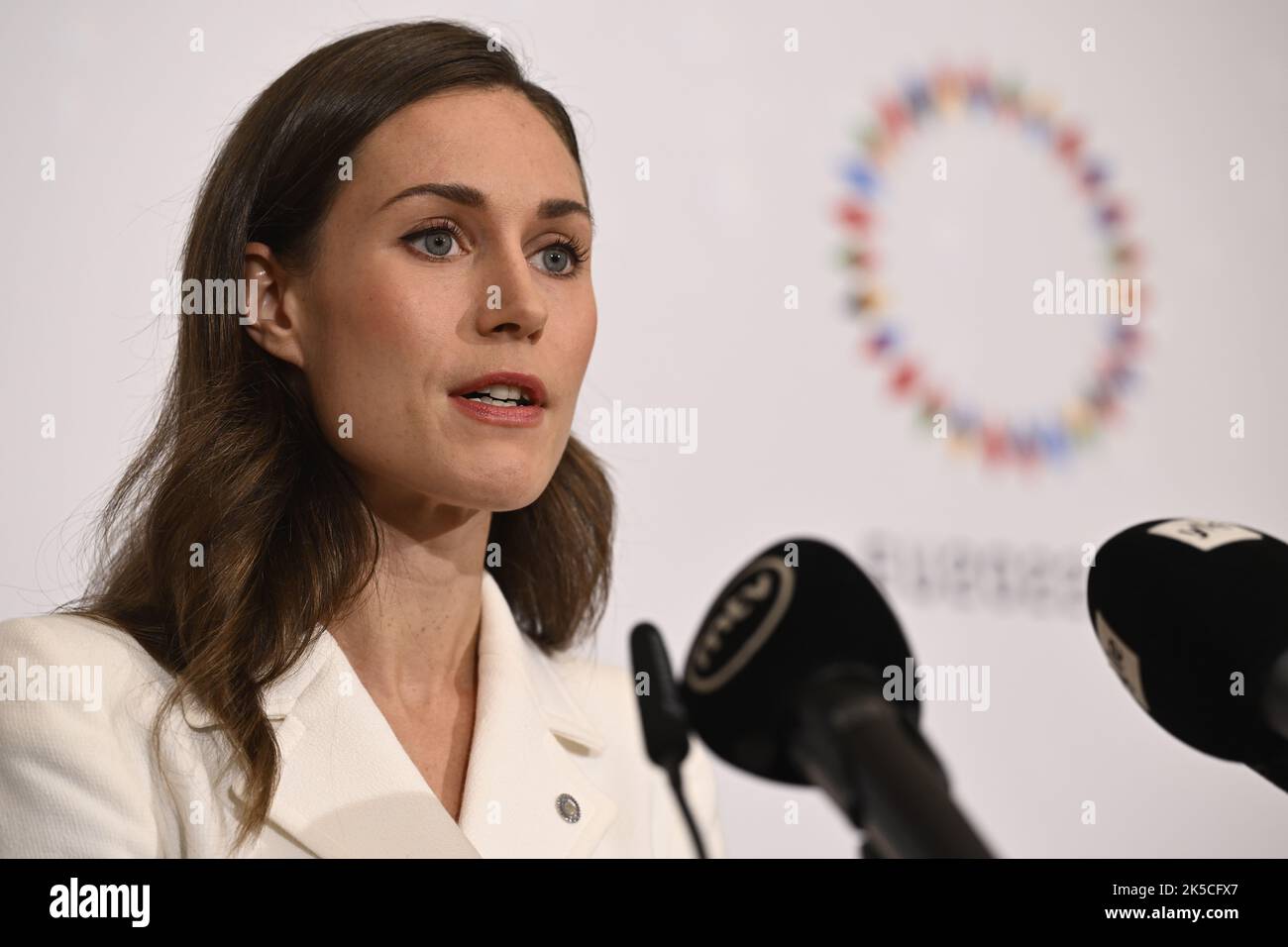 Prague, Czech Republic. 07th Oct, 2022. Finland's Prime Minister Sanna Marin speaks during the press conference at the end of the EU informal summit in the Prague Castle, Czech Republic, October 7, 2022. Credit: Ondrej Deml/CTK Photo/Alamy Live News Stock Photo