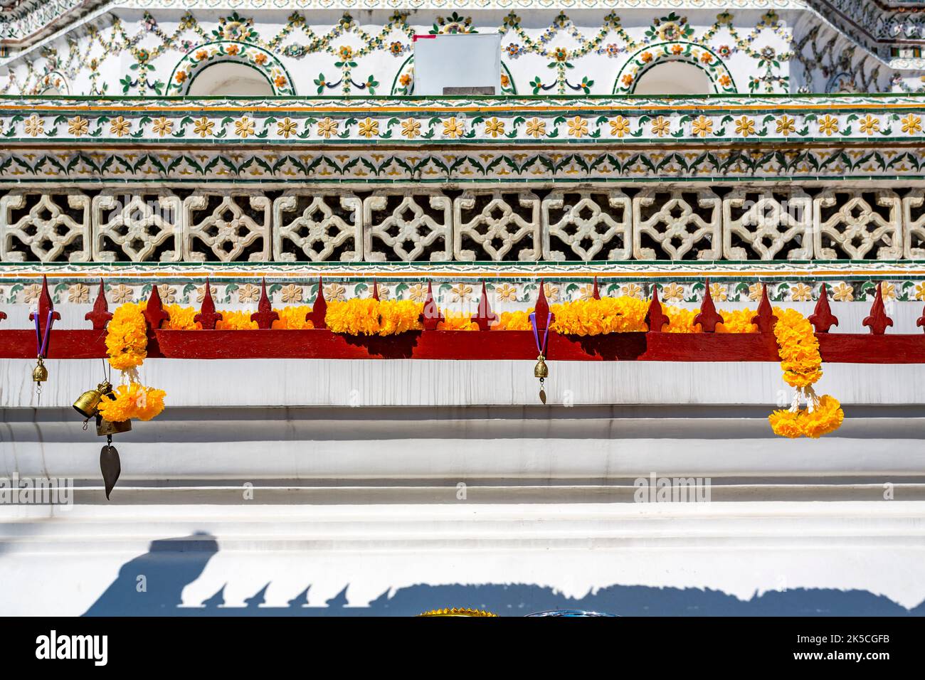 Flower garland, Mondop, Wat Arun, Temple of Dawn, Bangkok, Thailand, Asia Stock Photo