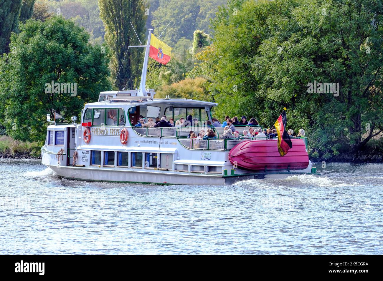 07.10.20220, Mülheim an der Ruhr, Ruhrgebiet, Nordrhein-Westfalen, Deutschland - das Ausflugsschiff der Weißen Flotte mit dem Namen  Friedrich Freye a Stock Photo