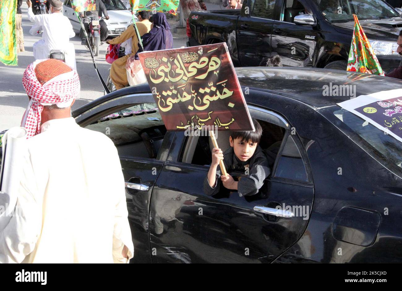 Quetta, Pakistan. 07th Oct, 2022. Members of Milad Committee Quetta are ...