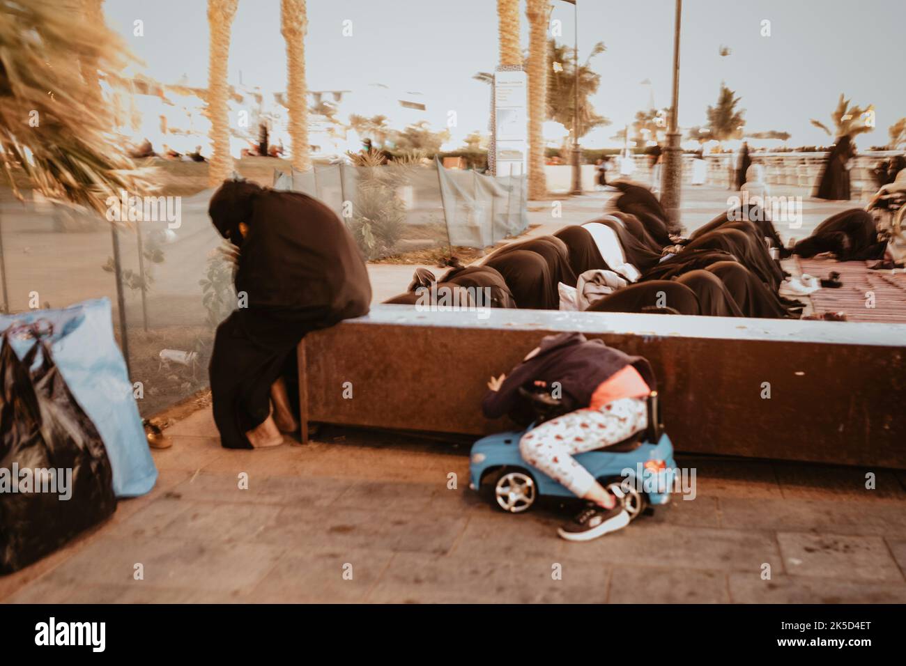 Saudi Arabia, Mecca province, Jeddah/Jeddah, women, pray Stock Photo
