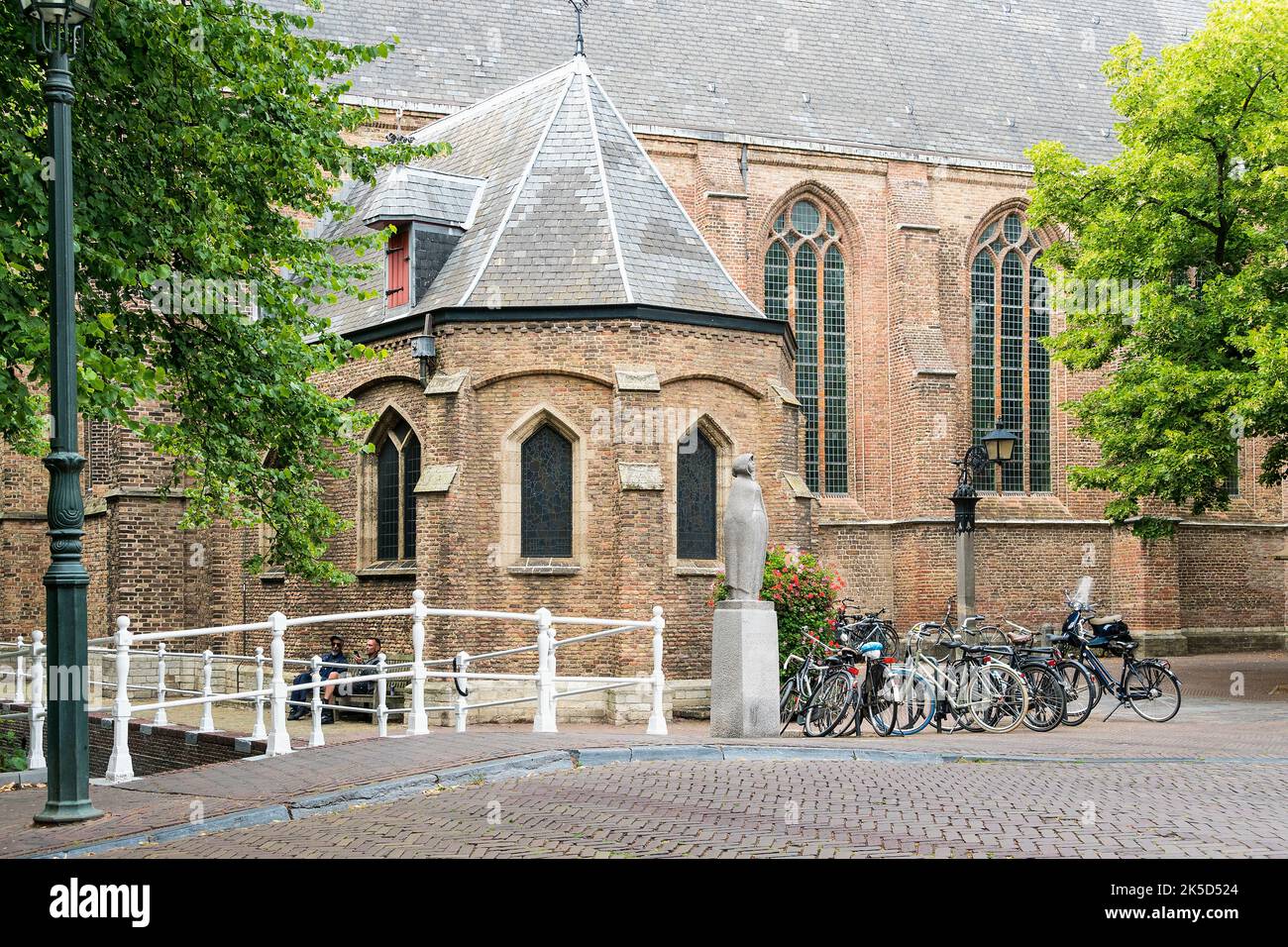 Delft historic old town, Oude Delft Gracht, Oude Kerk
