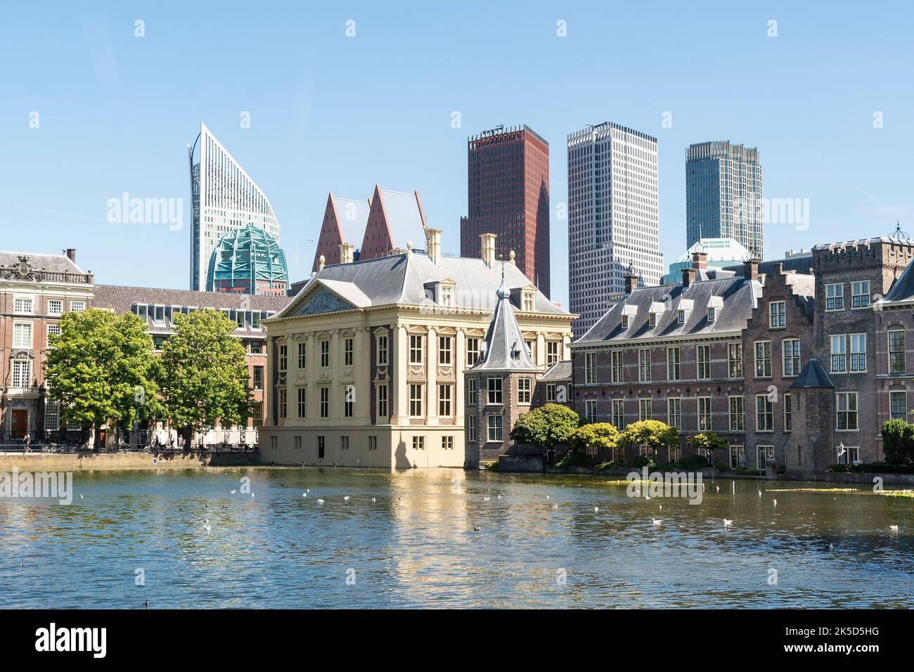 Netherlands, The Hague, Mauritshaus and Binnenhof, modern architecture Stock Photo