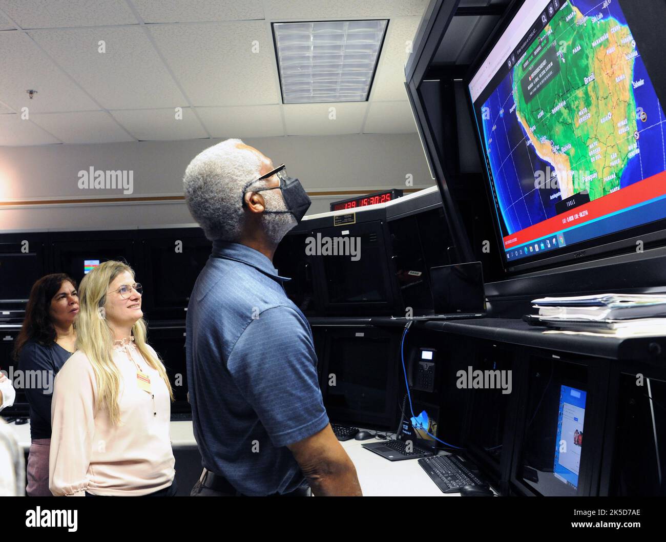 Ministry of Science, Technology, and Innovation (MCIT) Brazil, and Int'l Astronomical Search Collaboration (IASC) visited Goddard on May 19, 2022. They toured facilities including Hyperwall, Robotics, Spacecraft and Integration, Search and Rescue lab and Earth Sciences Stock Photo